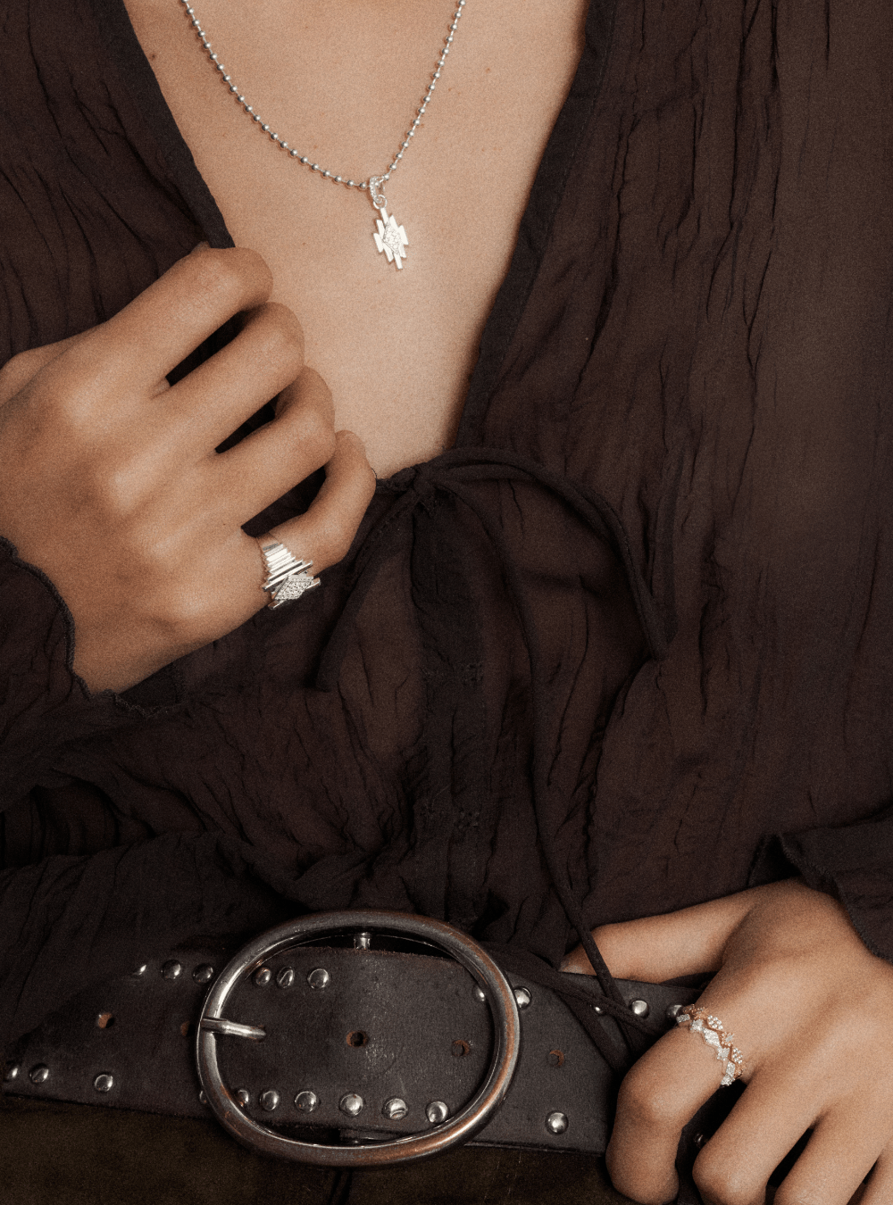 Chevalière Veda - Sun Society