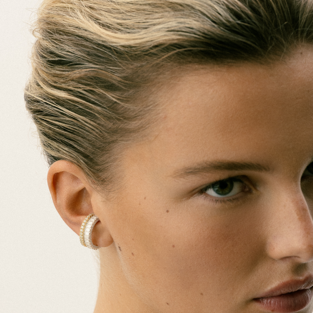 © Ear/Ring .04 - Sun Society 