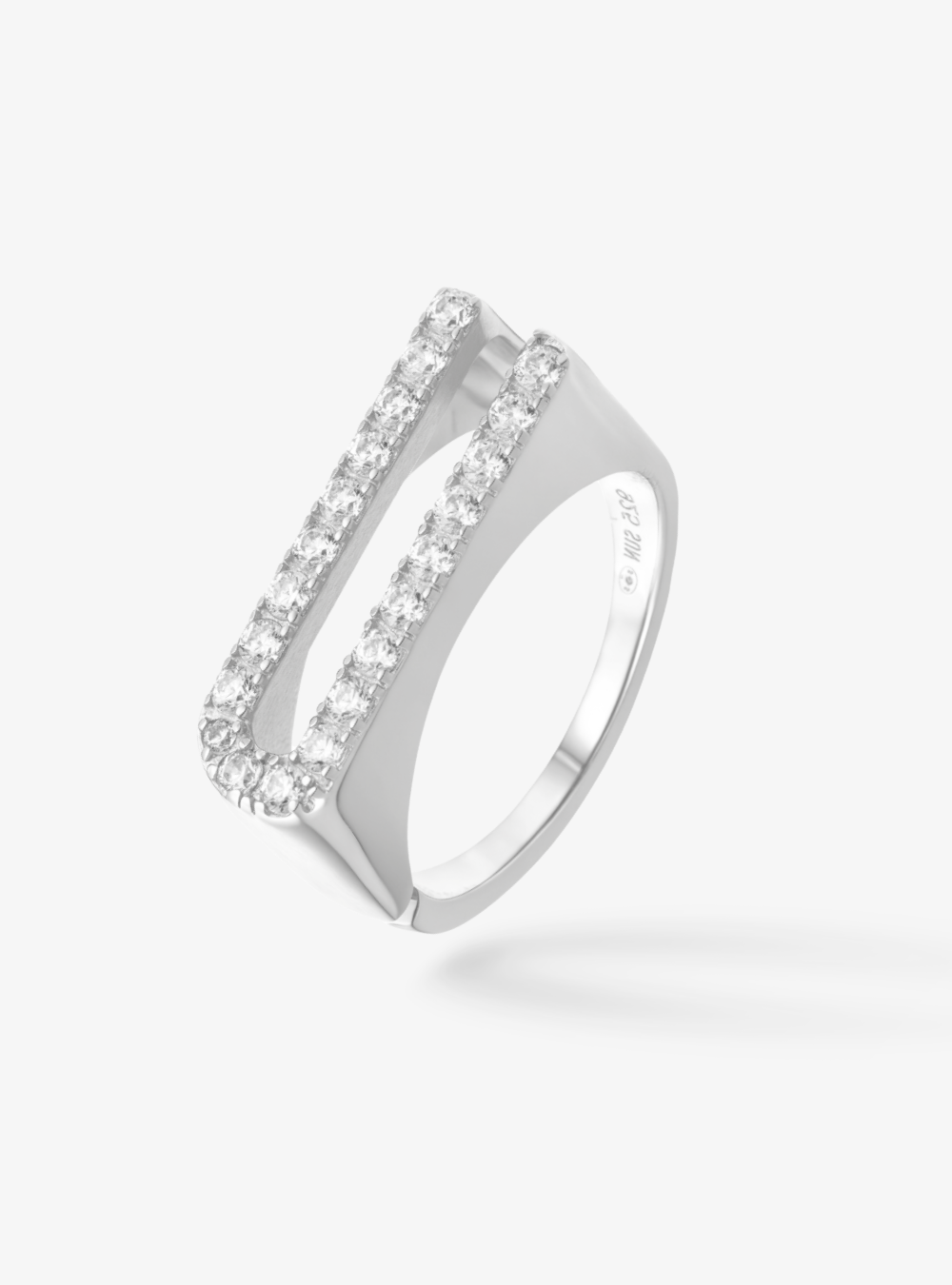 Bague Initial U - Sun Society 