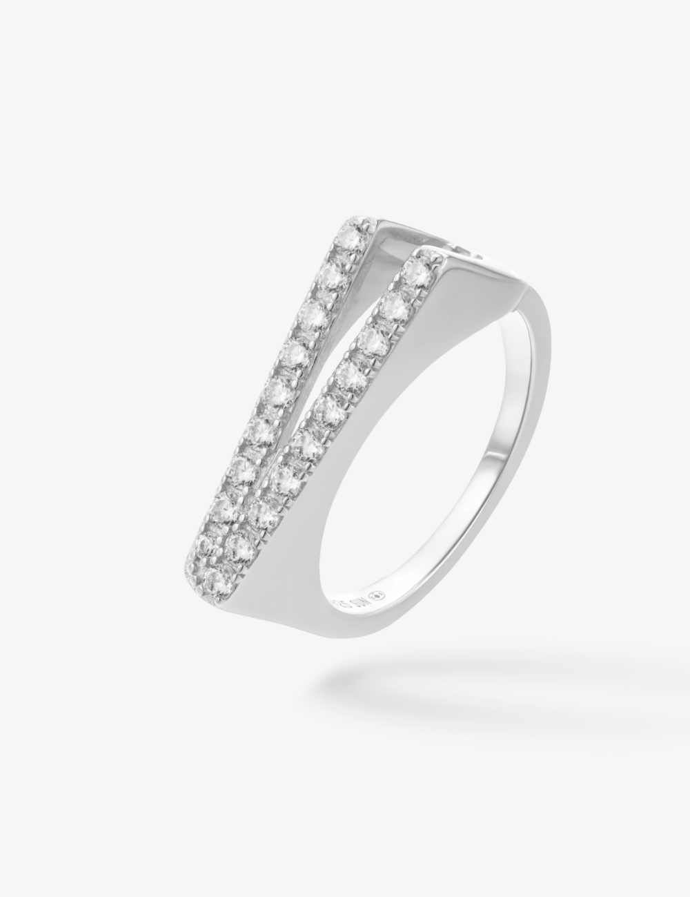 Bague Initial V - Sun Society 