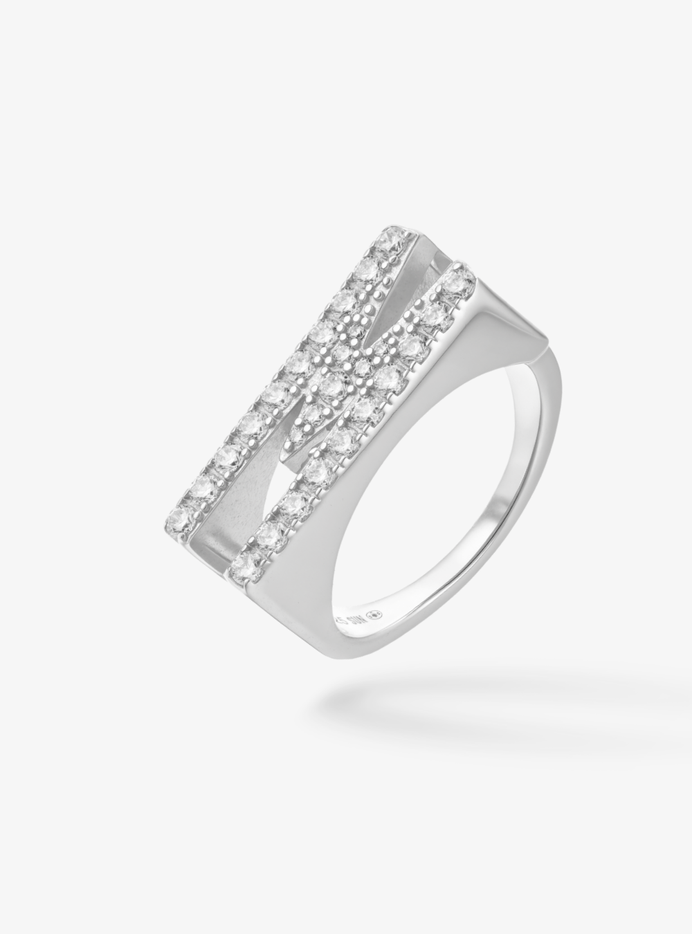 Bague Initial M - Sun Society 